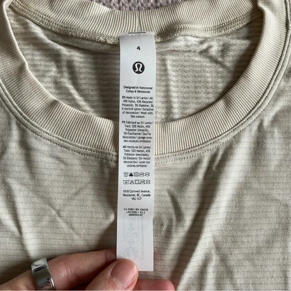 NWT Lululemon Swiftly Relaxed Short Sleeve Shirt Updated Fit Light Ivory 4 Run - Picture 7 of 11